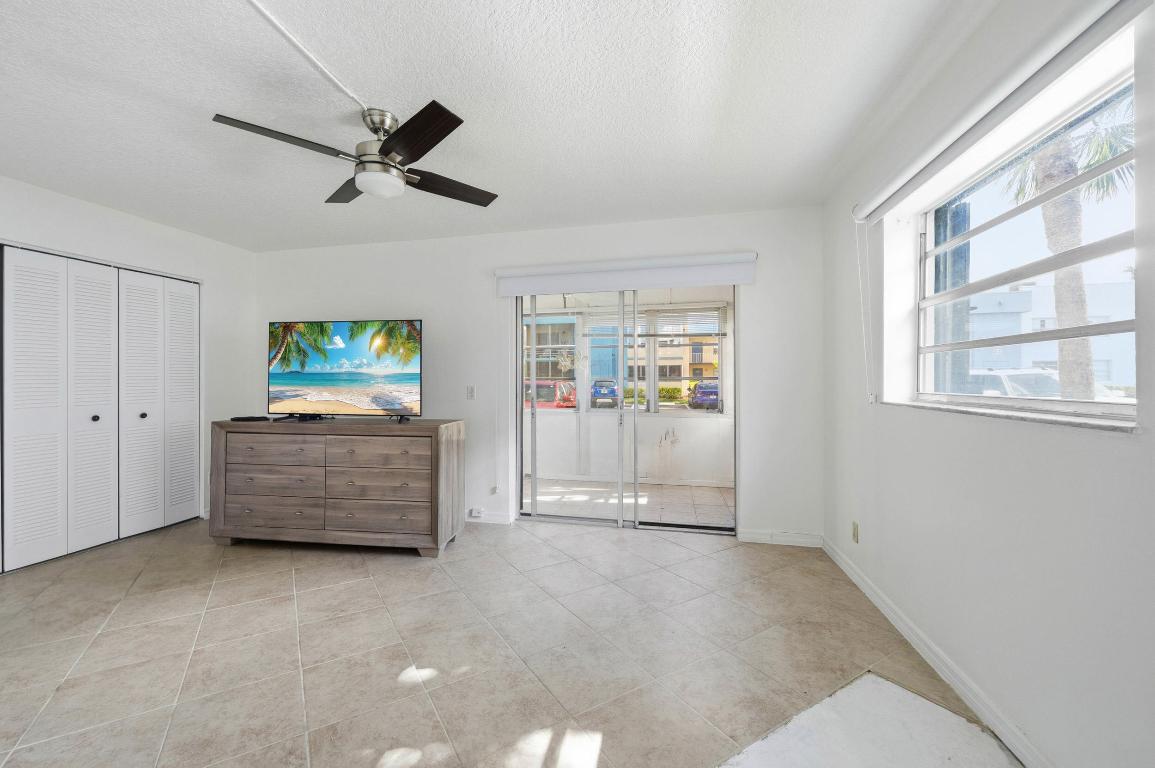 KINGS POINT BURGUNDY CONDOS - Residential