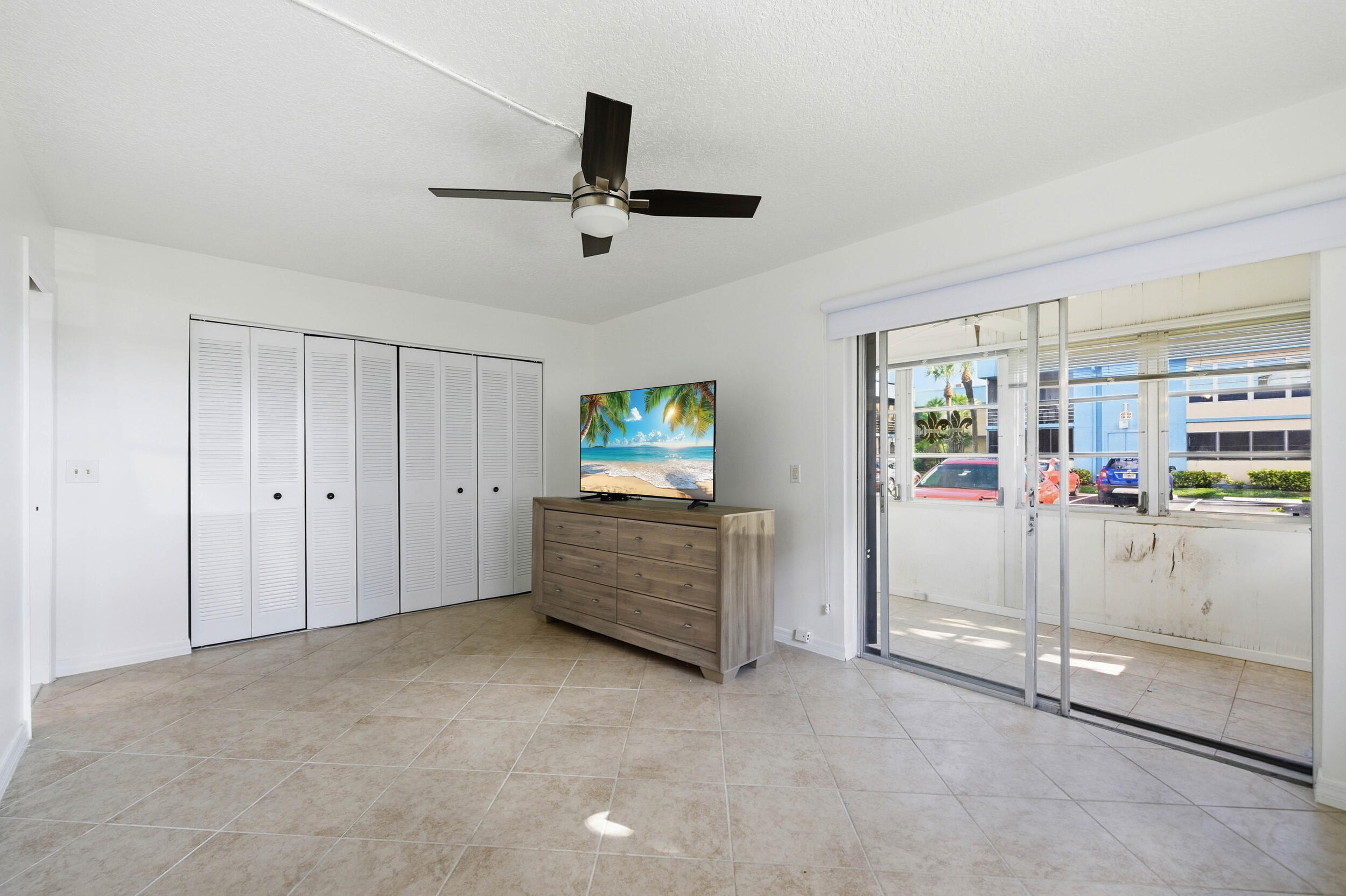 KINGS POINT BURGUNDY CONDOS - Residential