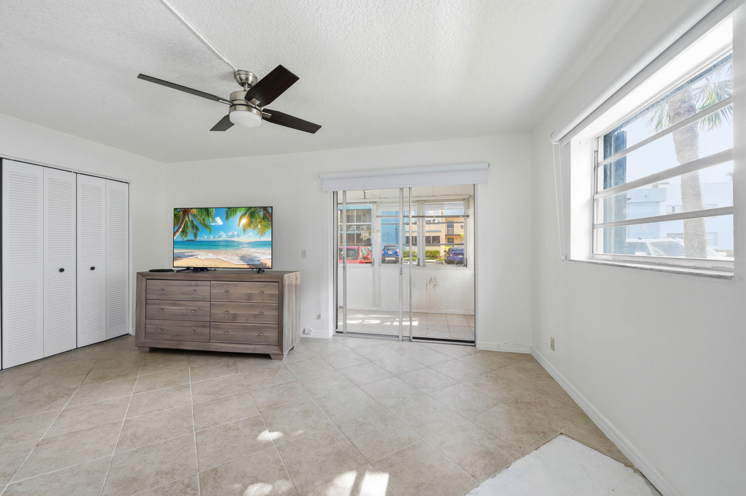 KINGS POINT BURGUNDY CONDOS - Residential