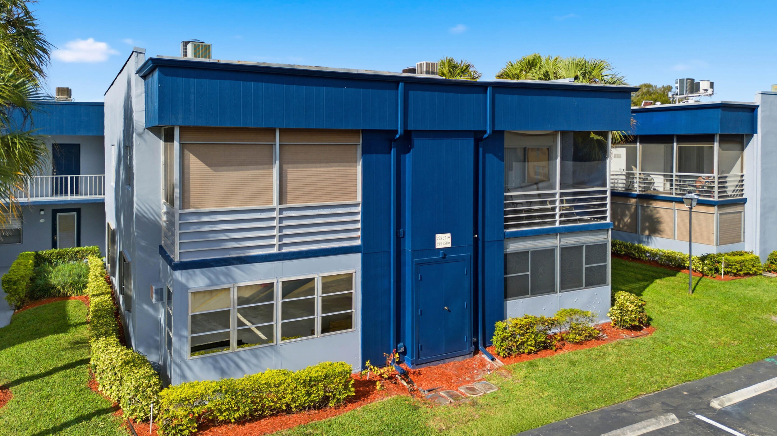 KINGS POINT BURGUNDY CONDOS - Residential