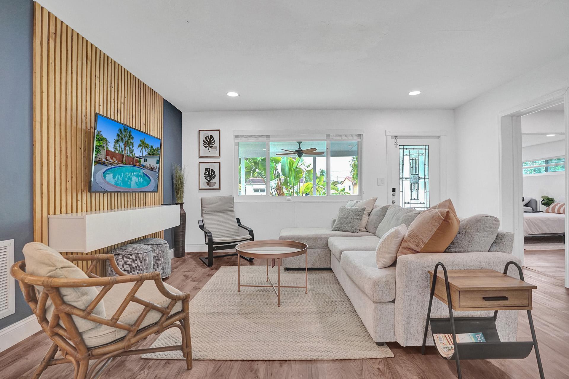 PARK ROAD MANOR / HOLLYWOOD HILLS - Residential