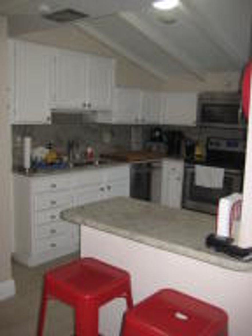 Great Opportunity to Live in the Heart of Jupiter with Community Pool and Access to River.  2 Bedroom/ 2 Bath Villa with 2  Car Garage.  Granite and Stainless in Kitchen. Newer Carpet in Bedrooms and Tile Throughout Main Living Area.  Great location Close to Beach and I95/ Turnpike!   New Change: Available Jan 1, 2016