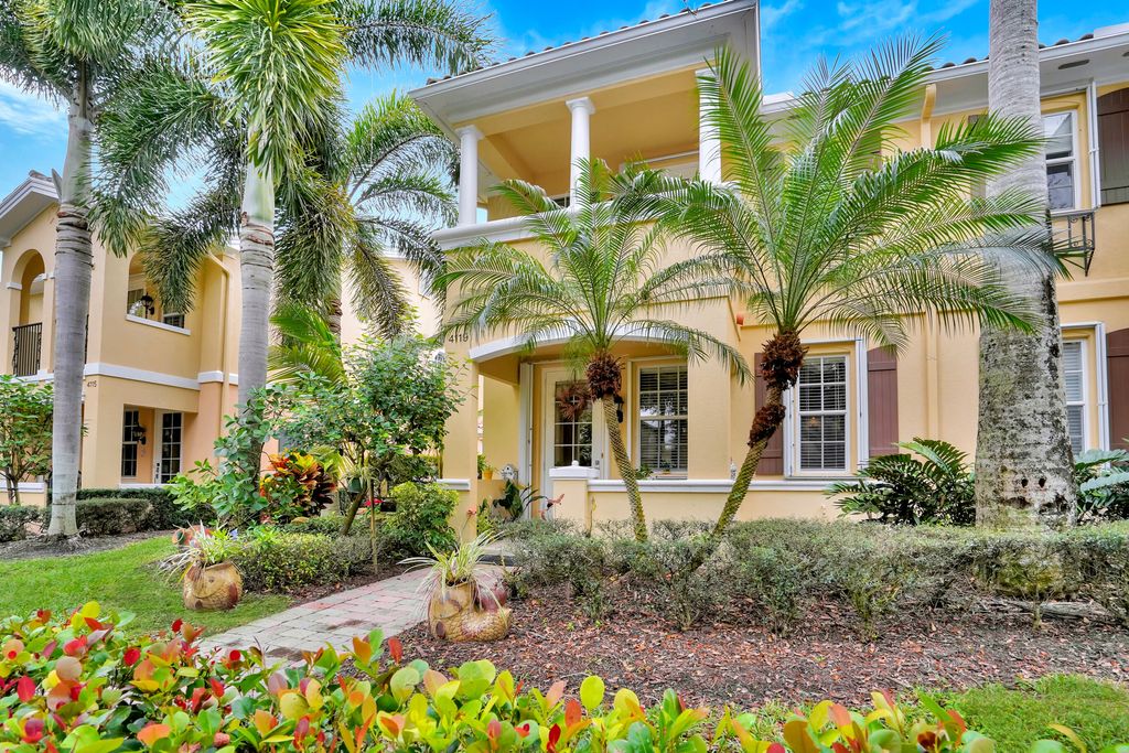 Photo of 4119 Community Drive Dr, Jupiter, FL 33458 (MLS # R10773112)