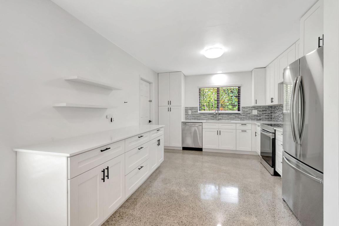 PRIVATE POOL - Residential Lease