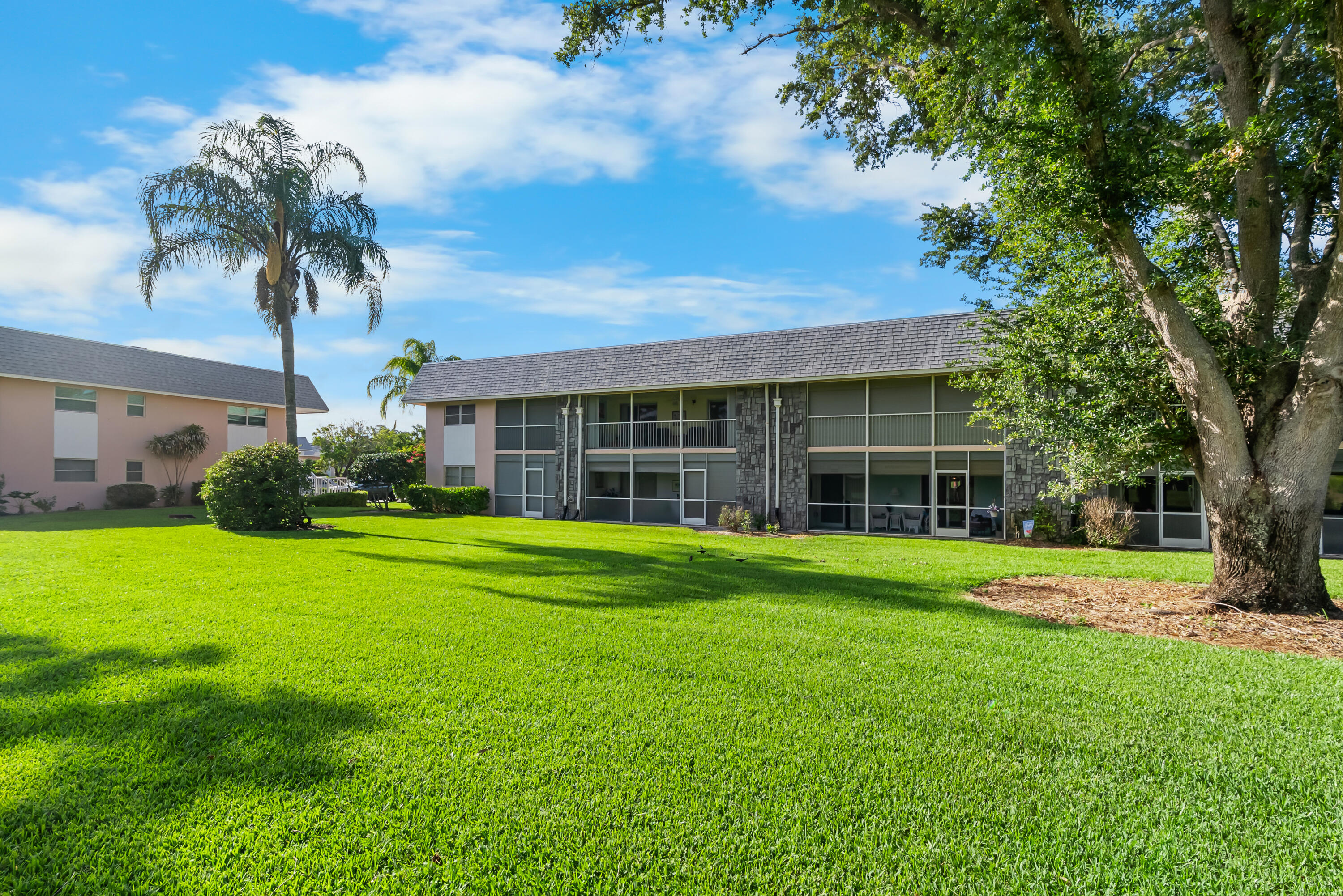 THE LITTLE CLUB CONDO - Residential