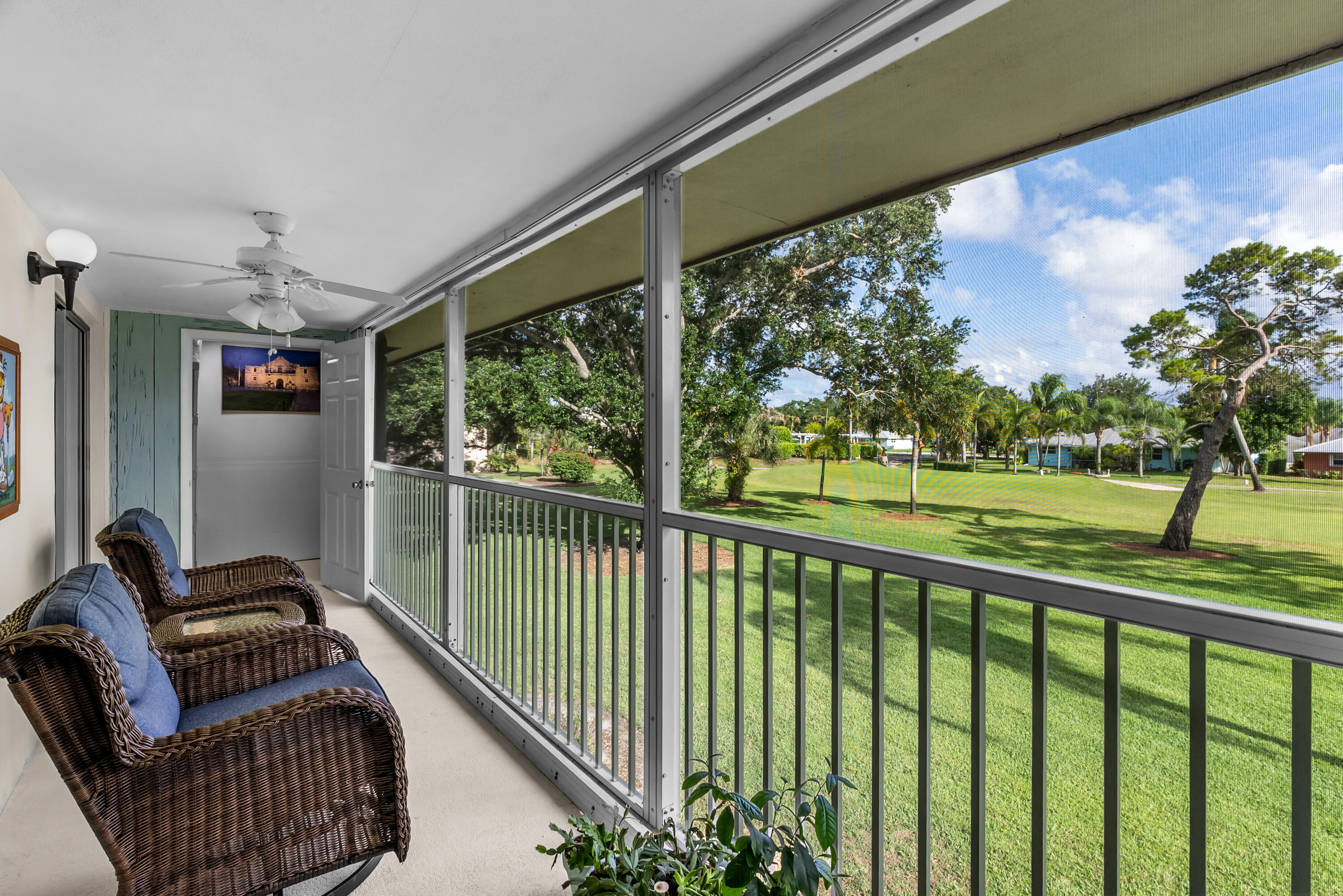 THE LITTLE CLUB CONDO - Residential