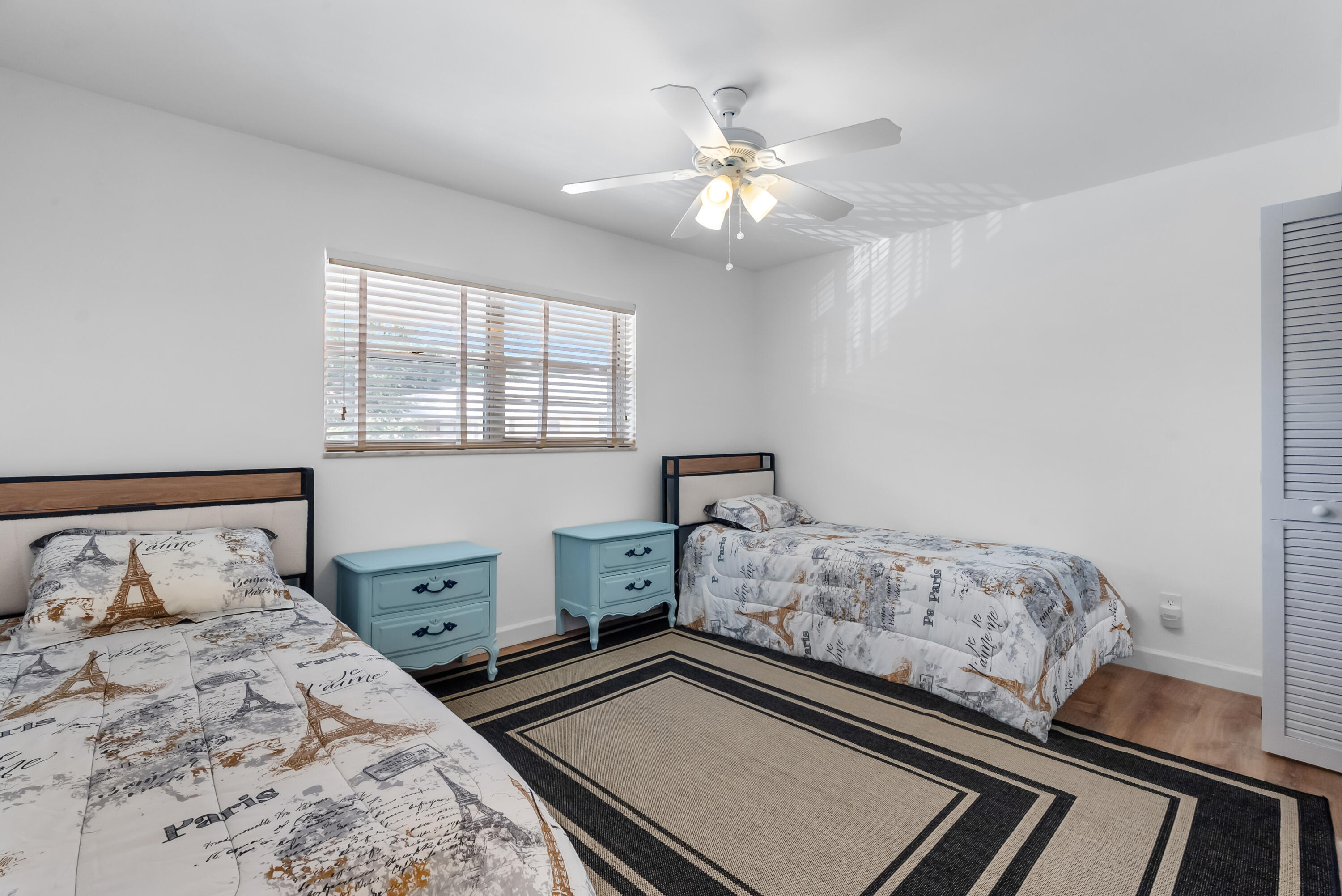 THE LITTLE CLUB CONDO - Residential