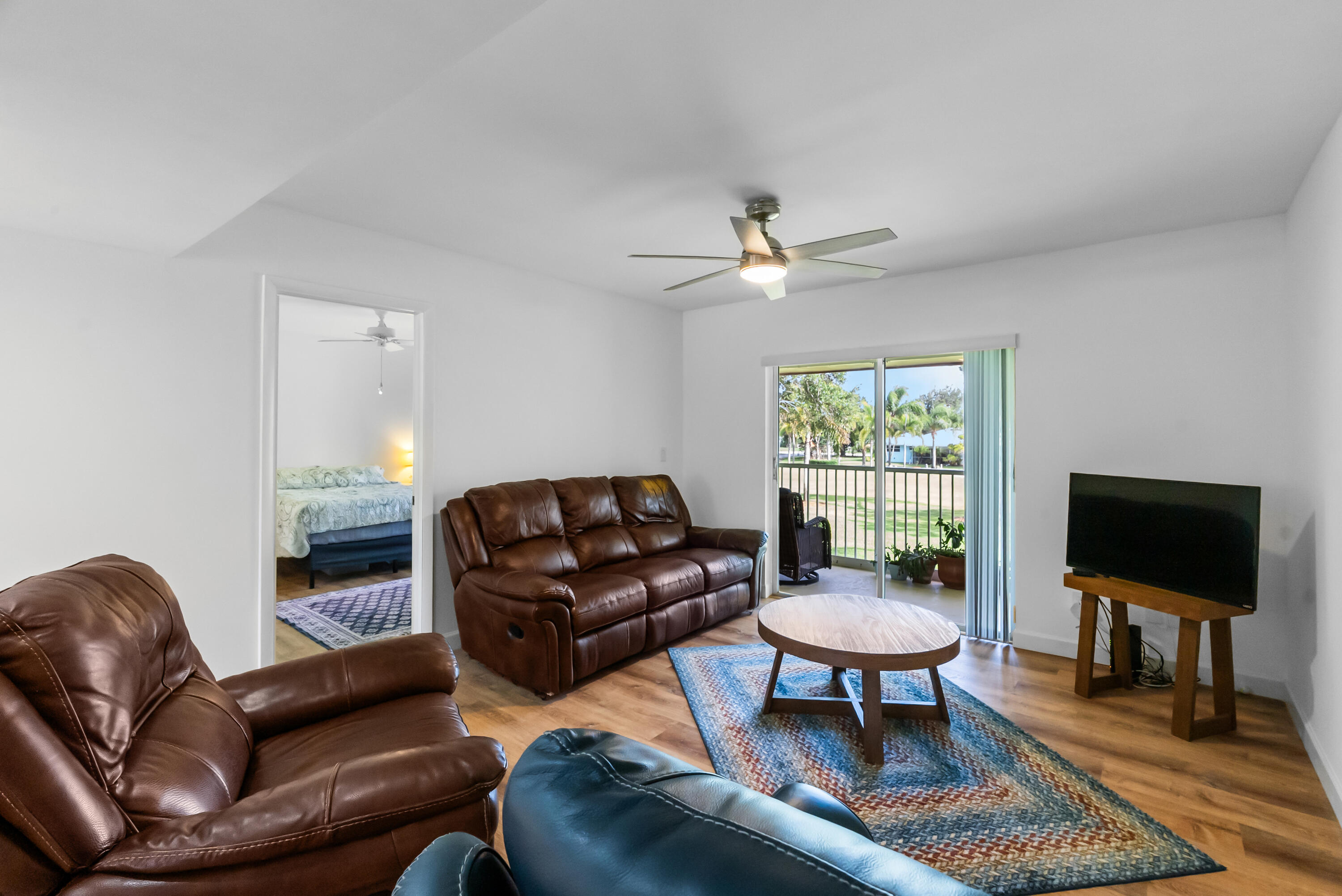 THE LITTLE CLUB CONDO - Residential