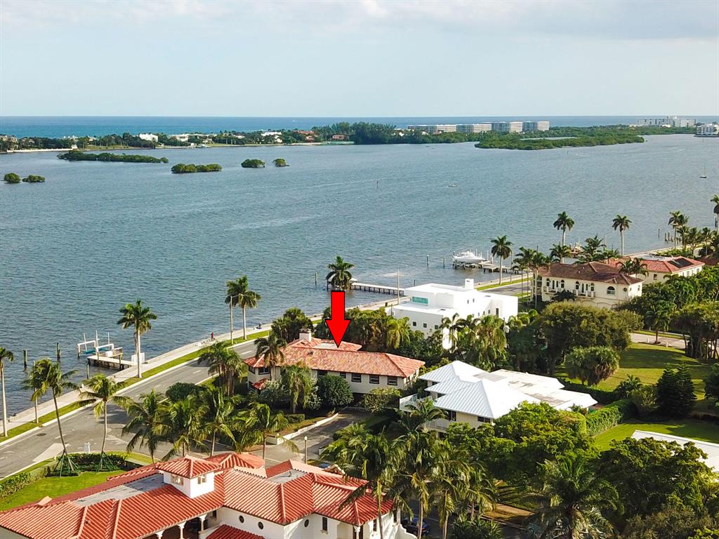 BEACH SHORES - Residential