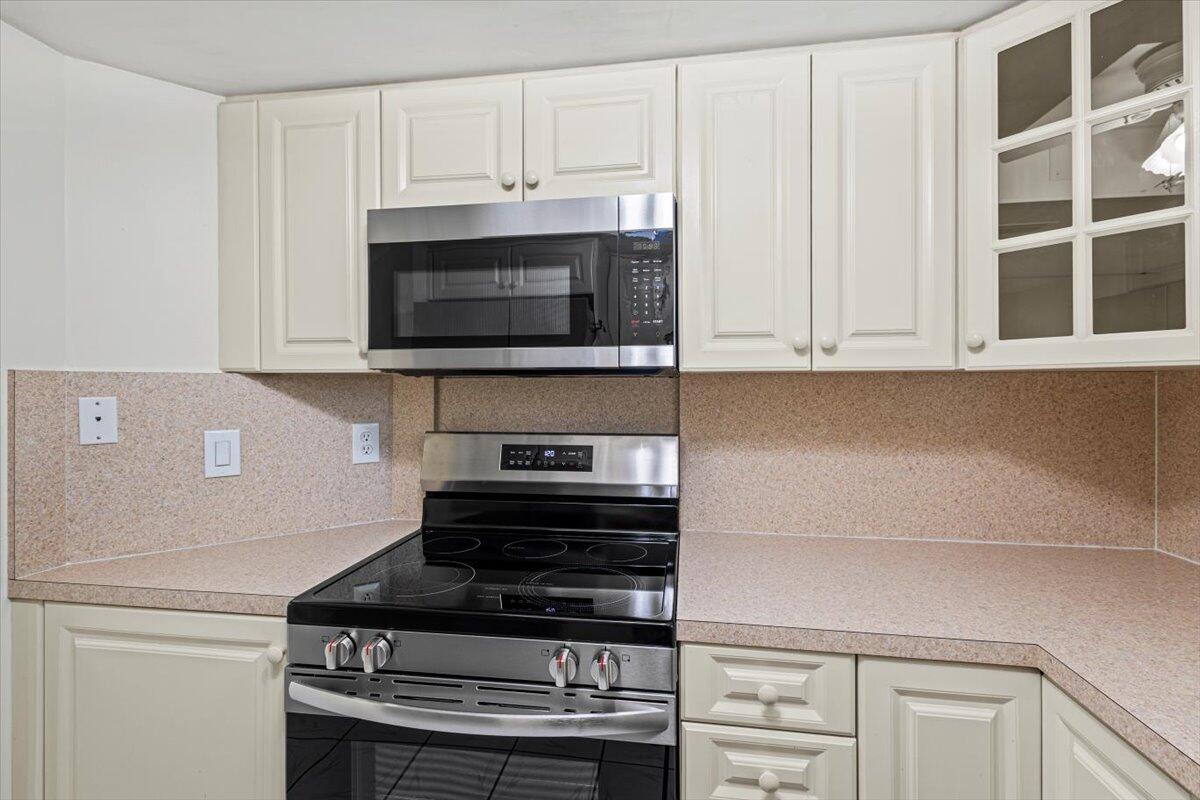 SOUTH RIVER VILLAGE CONDO - Residential