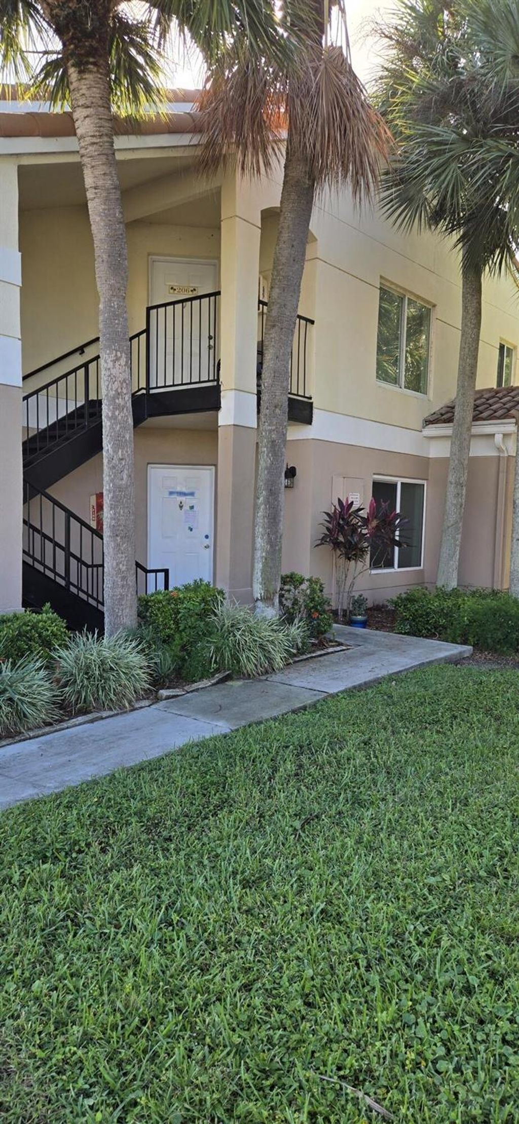 Photo of 815 W Boynton Beach Boulevard #7-106, Boynton Beach, FL 33426 (MLS # R11031423)