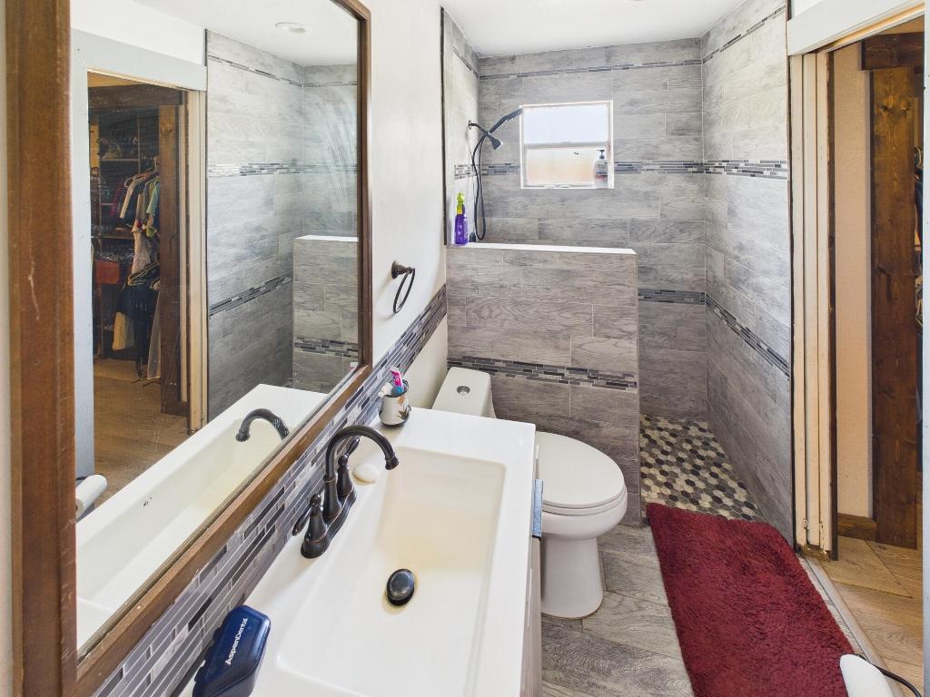 SUN N LK LP UNIT 15 - Residential