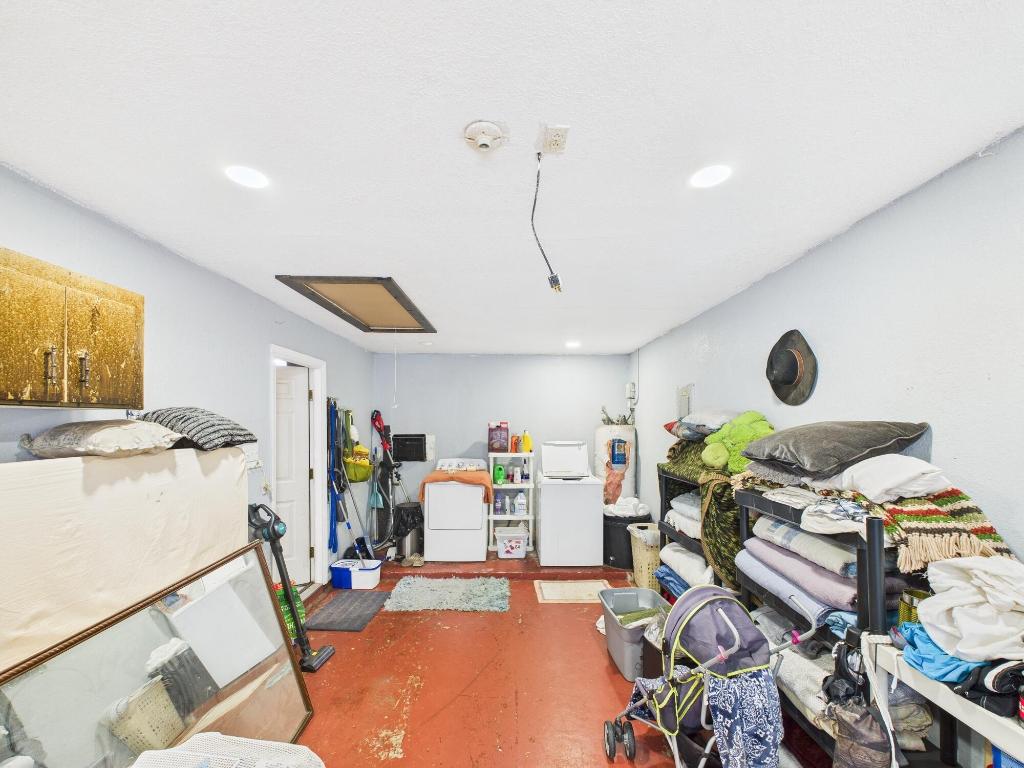 SUN N LK LP UNIT 15 - Residential