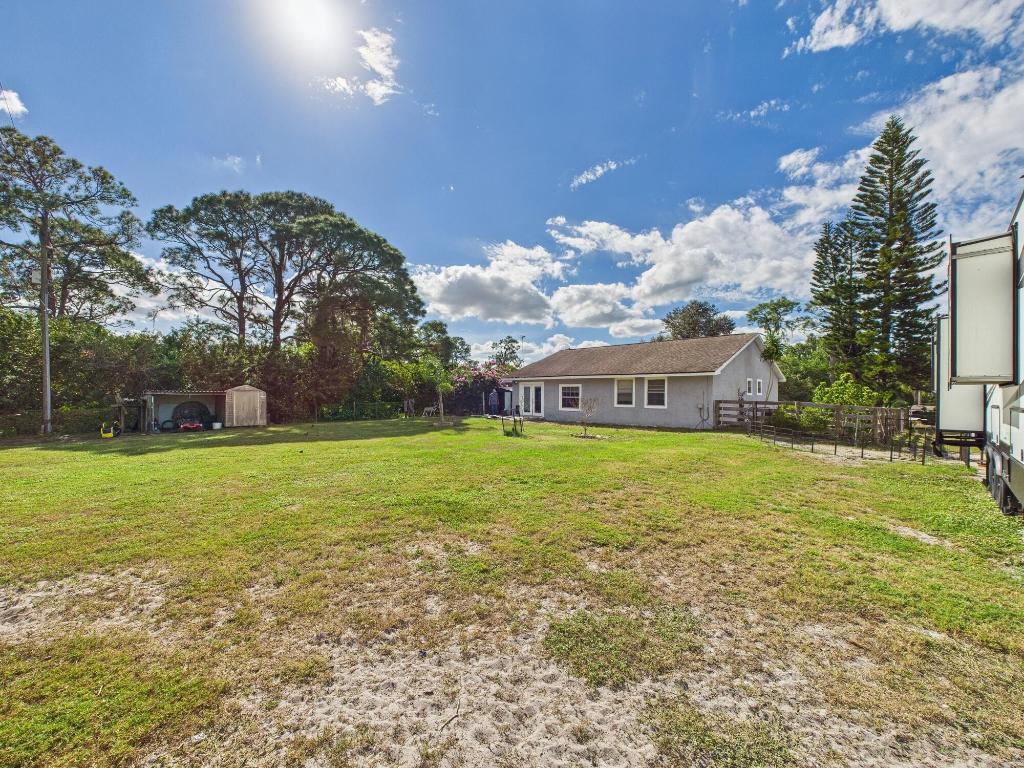 SUN N LK LP UNIT 15 - Residential