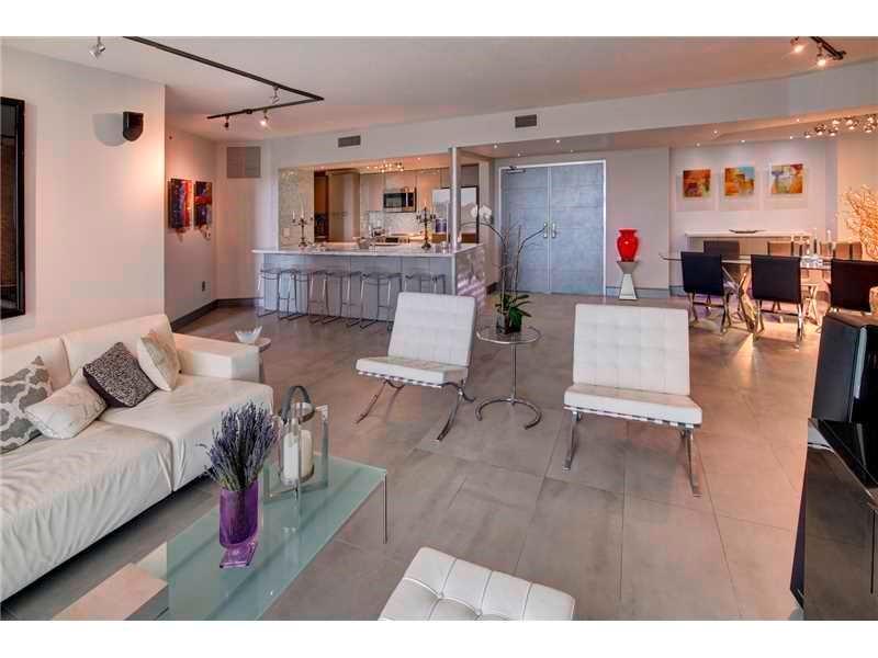 347 N New River Dr E 1401