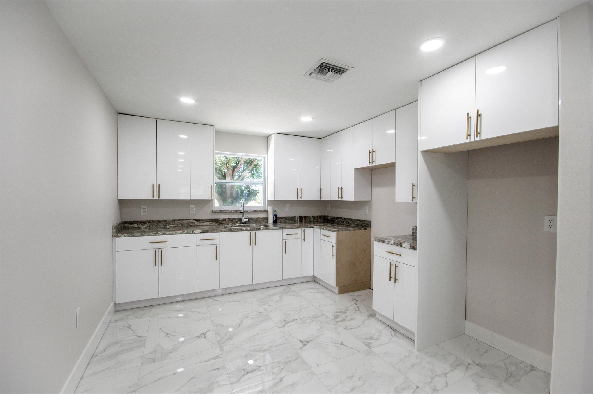 Lazy Seven Ranch Acres - Residential