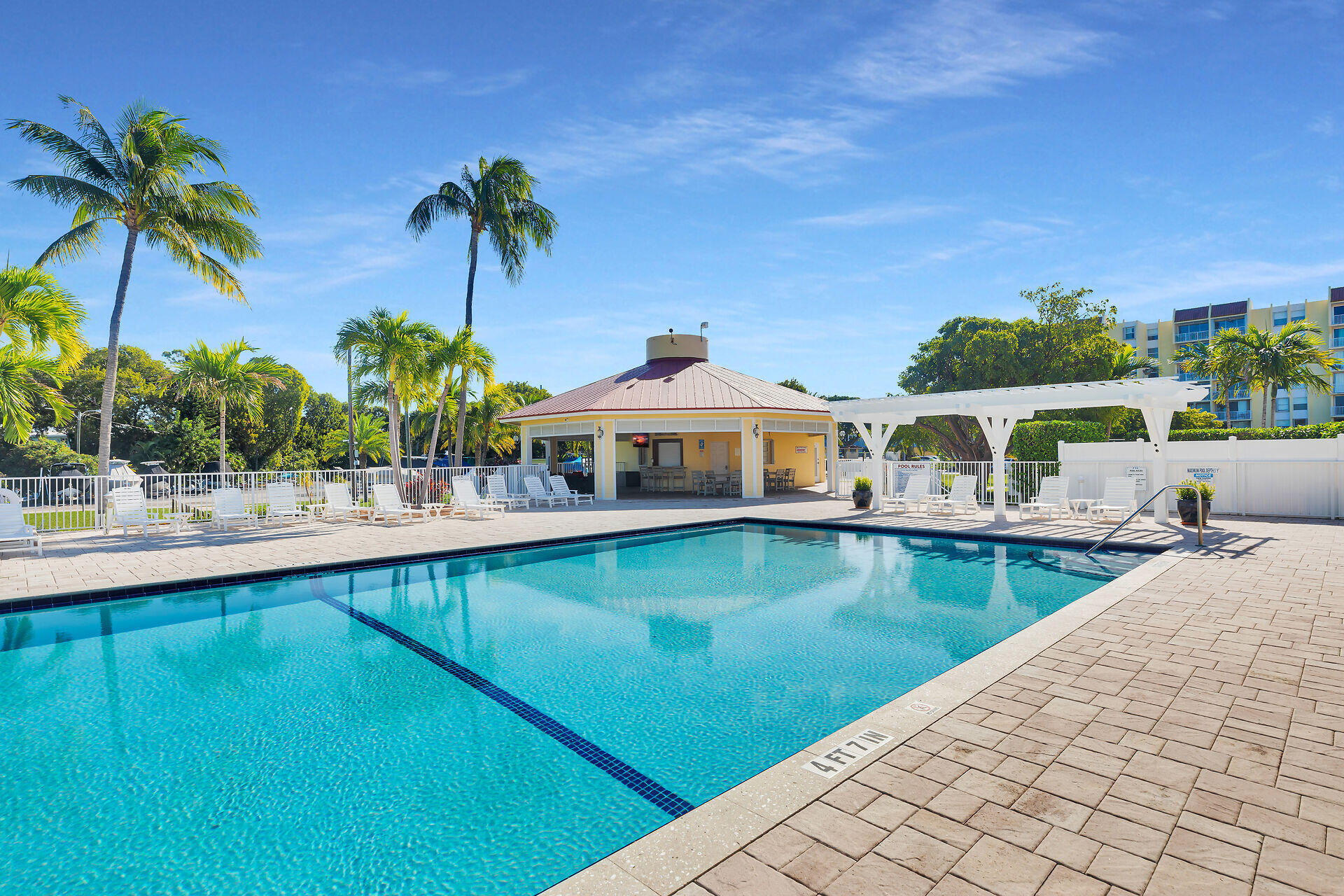 FUTURA YACHT CLUB BLDG A - Residential