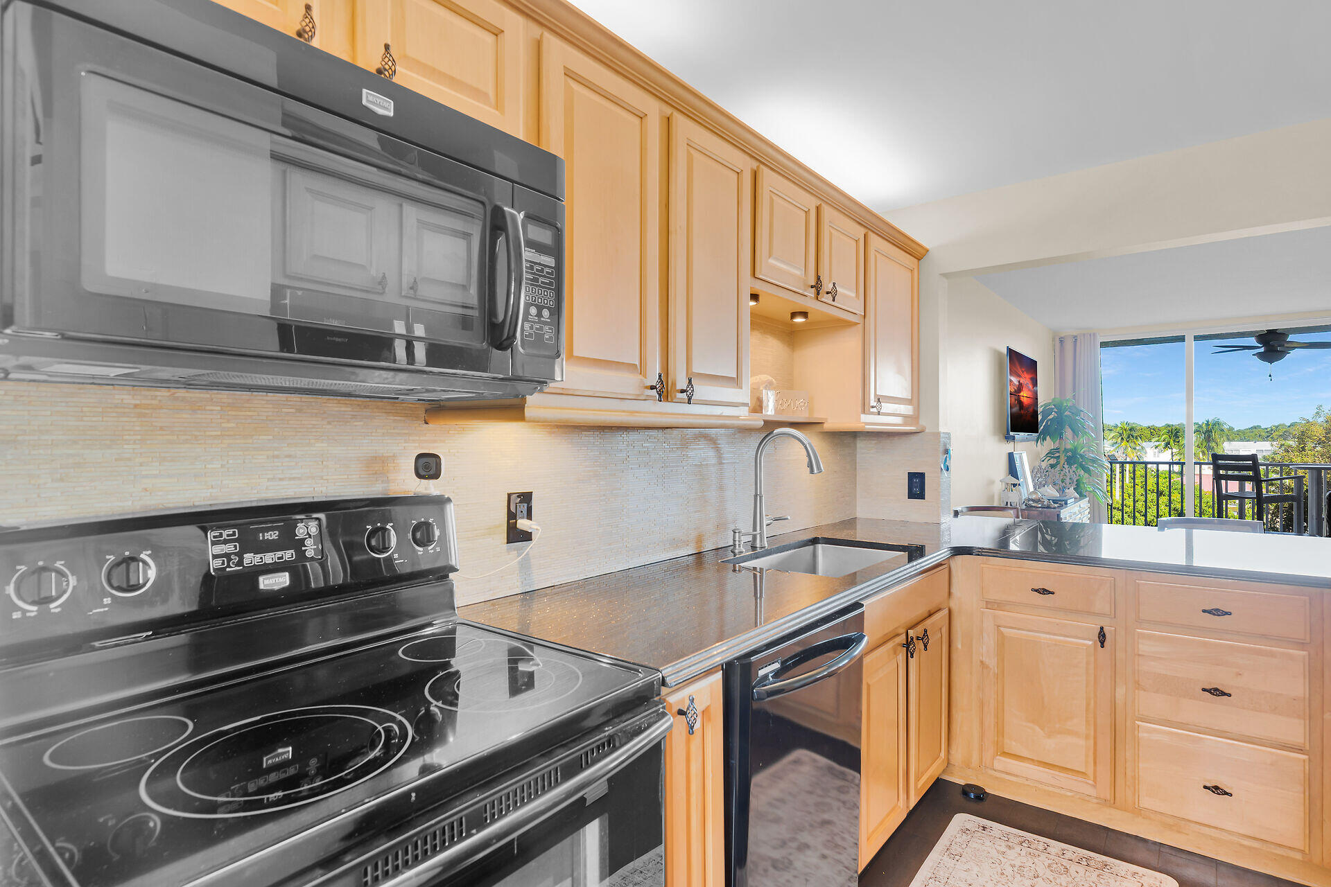 FUTURA YACHT CLUB BLDG A - Residential