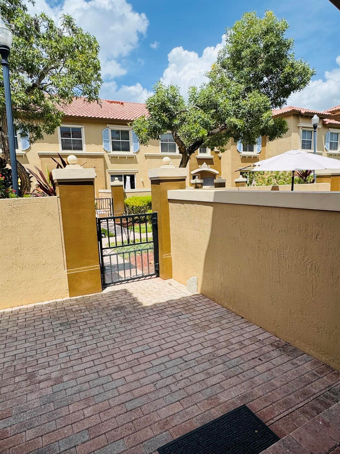 6515 Diamond Springs Terrace 2409