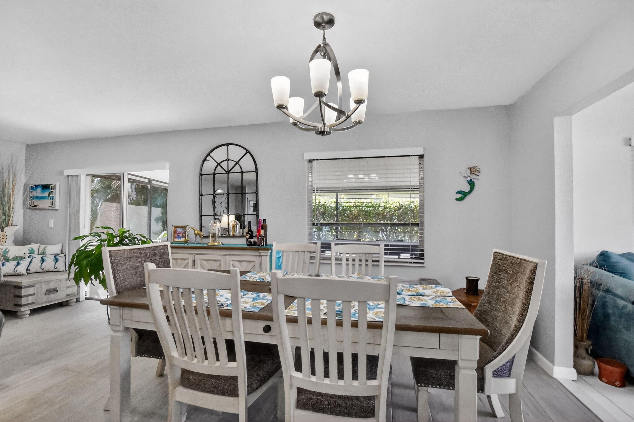 DELRAY VILLAS 4 - Residential