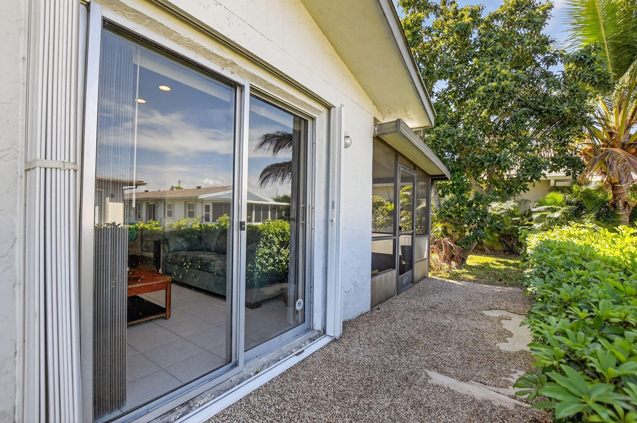 DELRAY VILLAS 4 - Residential