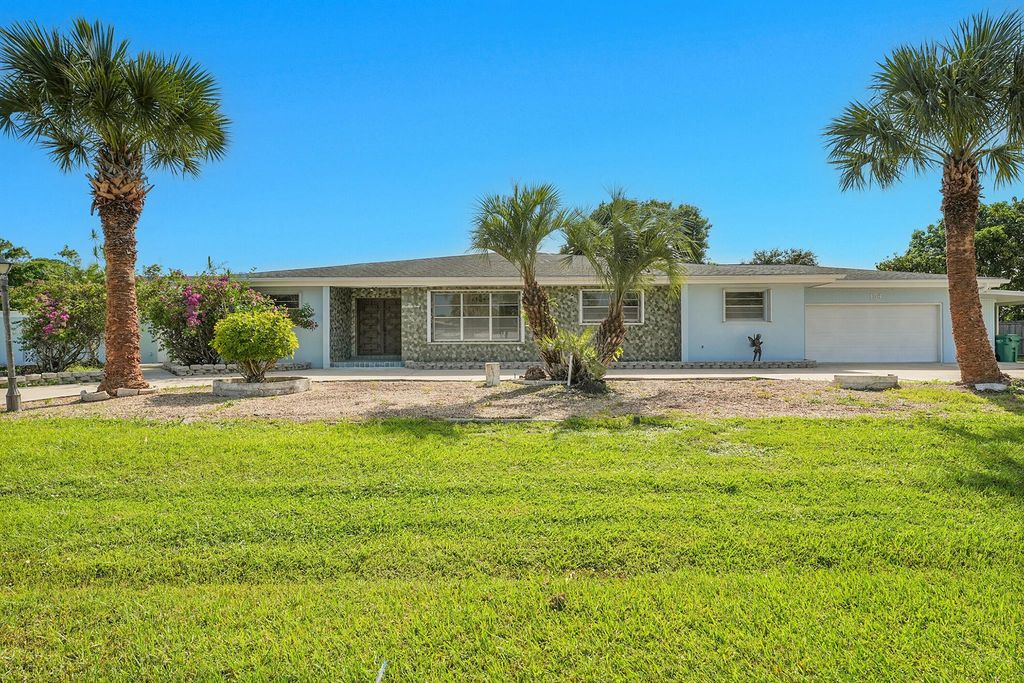 Photo of 154 N Naranja Avenue, Port St Lucie, FL 34983 (MLS # R11117932)