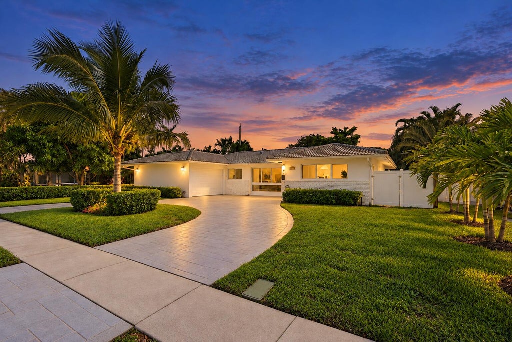Photo of 612 NE 24th Avenue, Pompano Beach, FL 33062 (MLS # B26087967)