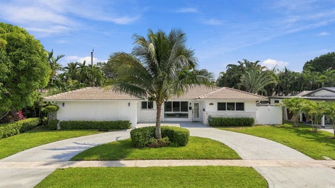 Tiny photo for 612 NE 24th Avenue, Pompano Beach, FL 33062 (MLS # B26087967)