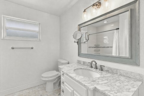 Tiny photo for 612 NE 24th Avenue, Pompano Beach, FL 33062 (MLS # B26087967)