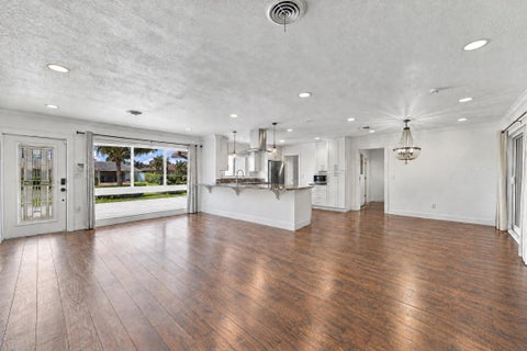 Tiny photo for 612 NE 24th Avenue, Pompano Beach, FL 33062 (MLS # B26087967)