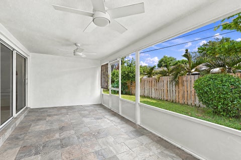 Tiny photo for 612 NE 24th Avenue, Pompano Beach, FL 33062 (MLS # B26087967)