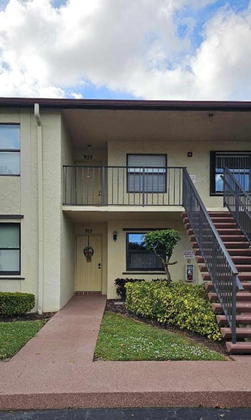 This beautiful 2/2 is move-in ready and waiting for you to make it your own. Enjoy a spacious back patio overlooking a peaceful canal and lush greenery—perfect for relaxing alone or hosting family and friends. Inside, the home features walk-in closets and dual sinks in the primary bathroom, giving you the comfort and space you deserve.

Conveniently located about 15 minutes from the airport and about 7 miles from the beach, you'll love having quick access to both coastal living and travel. Plus, the community offers a refreshing pool and a welcoming clubhouse for you to enjoy.

This property is ready for you to enjoy.