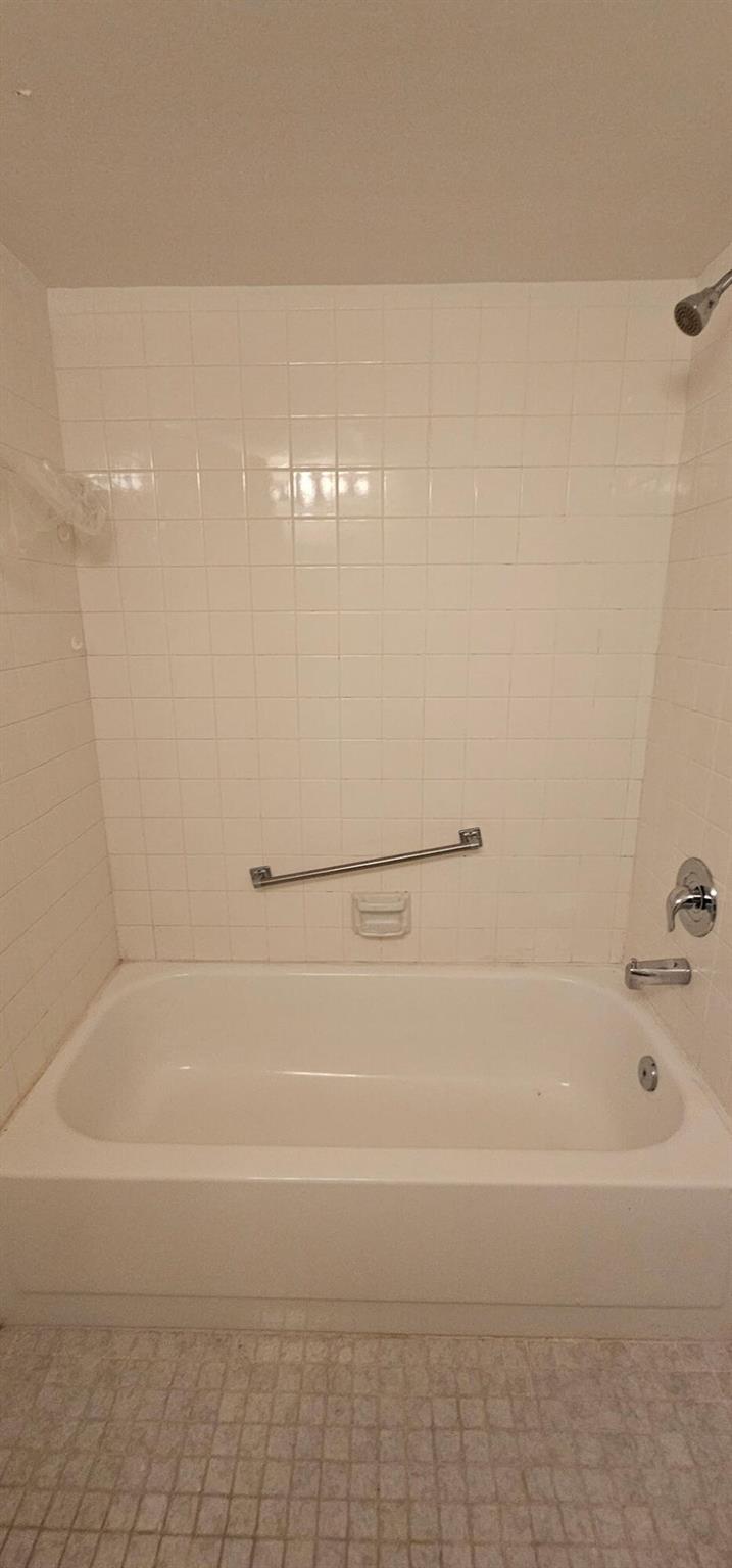 GARDENS OF WILLOW BEND CO - Residential Lease