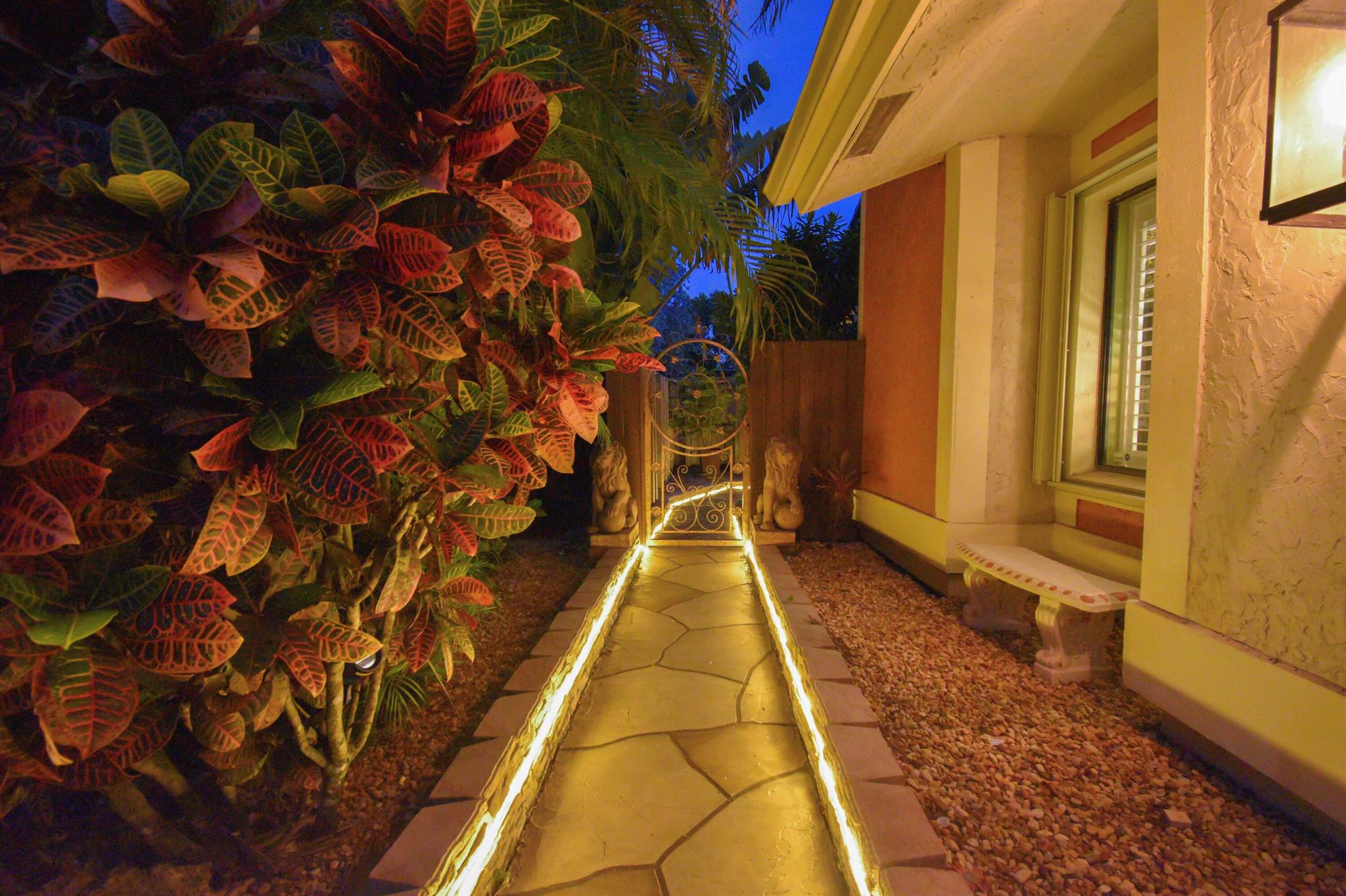 7504 Sierra Drive E