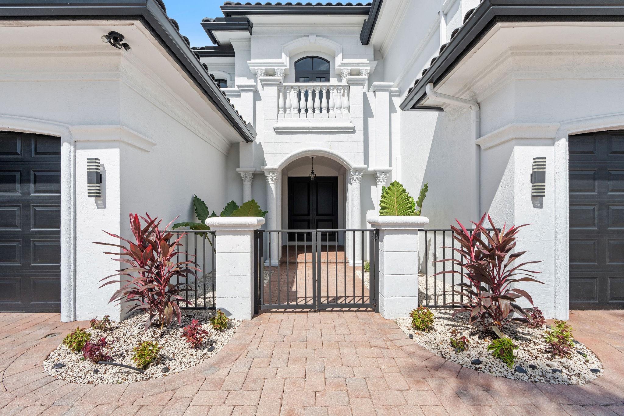 OAKS AT BOCA RATON - Residential