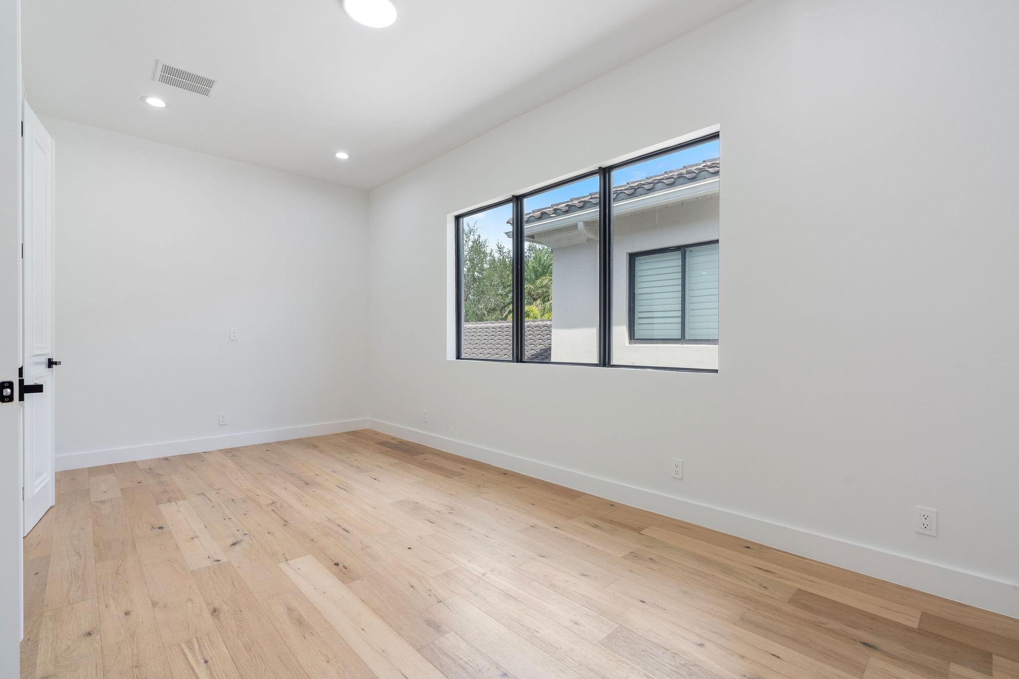 OAKS AT BOCA RATON - Residential