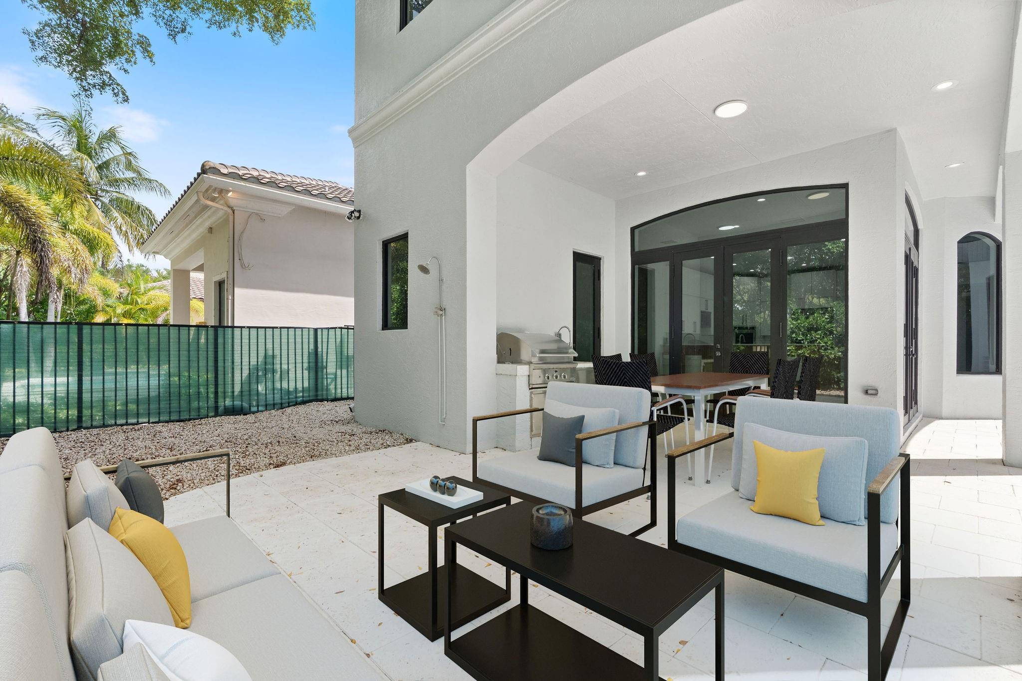 OAKS AT BOCA RATON - Residential