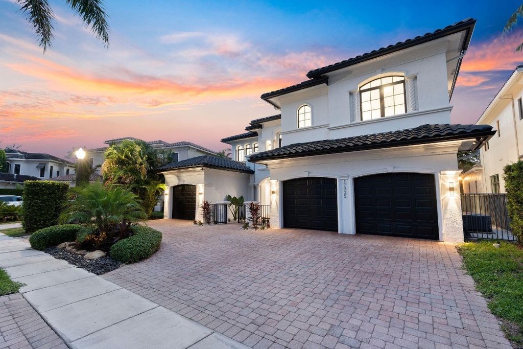 Photo of 17935 Monte Vista Drive, Boca Raton, FL 33496 (MLS # F10525130)