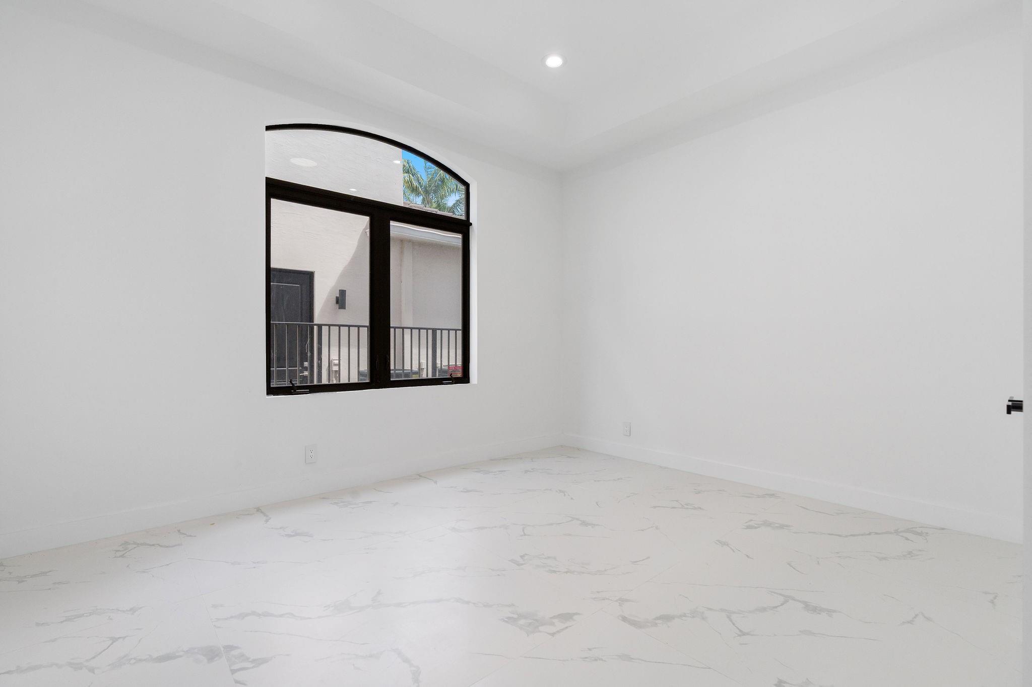 OAKS AT BOCA RATON - Residential