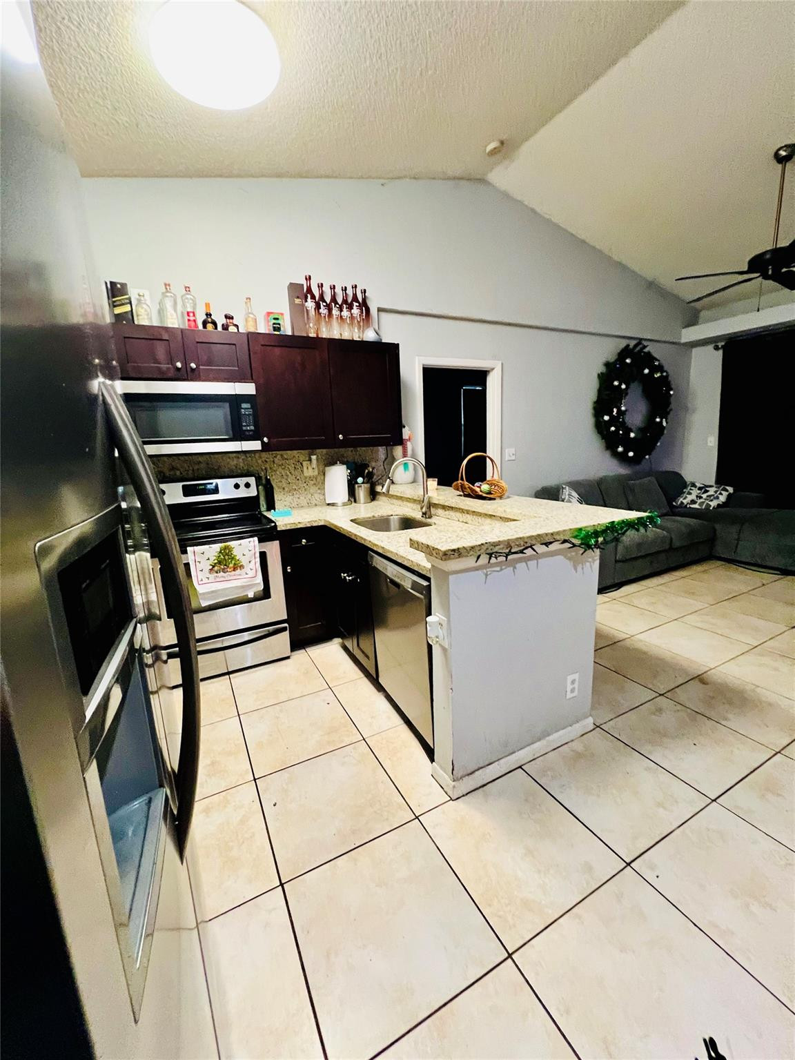 COCO PARC CONDOMINIUMS - Residential