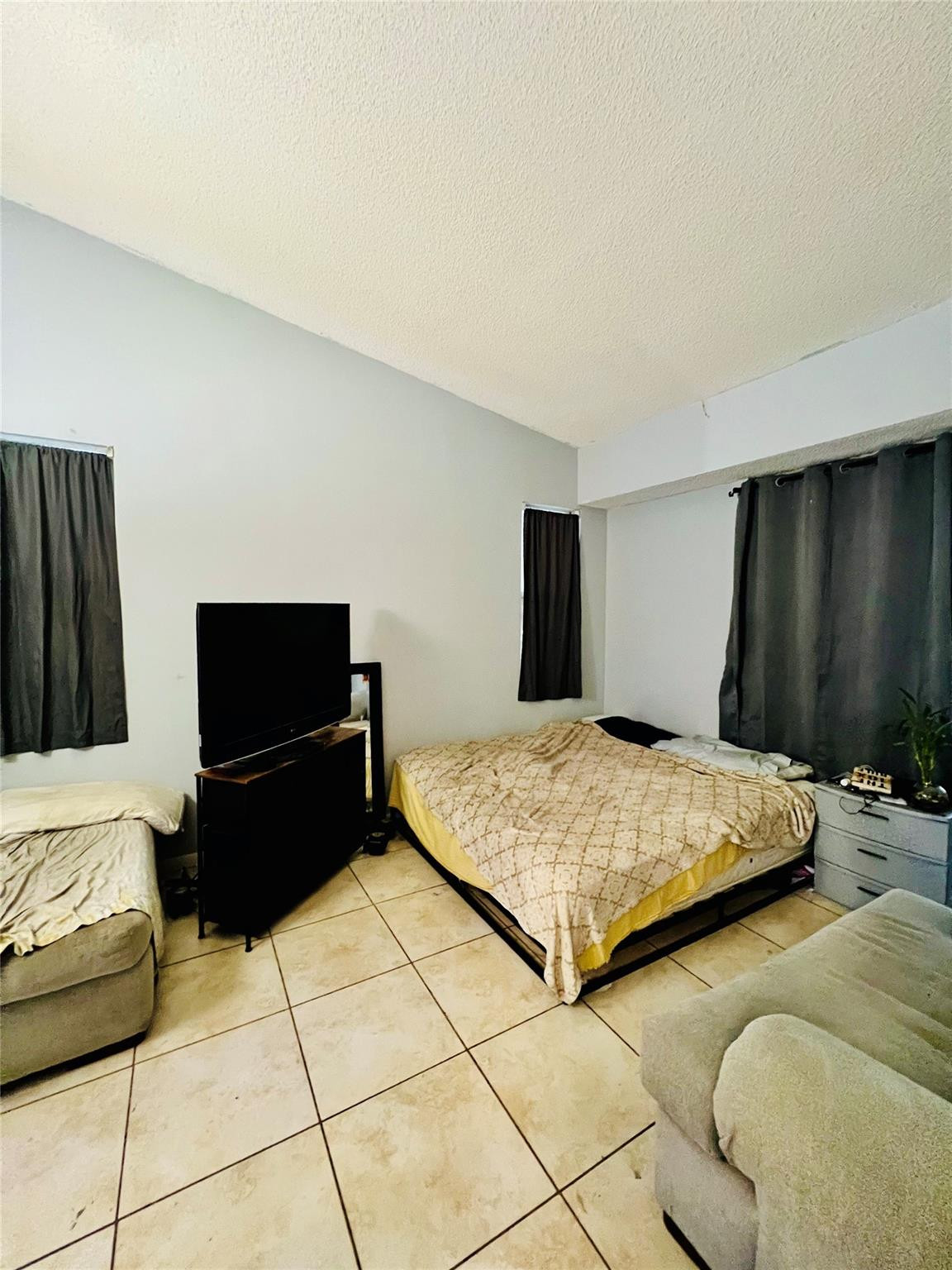 COCO PARC CONDOMINIUMS - Residential