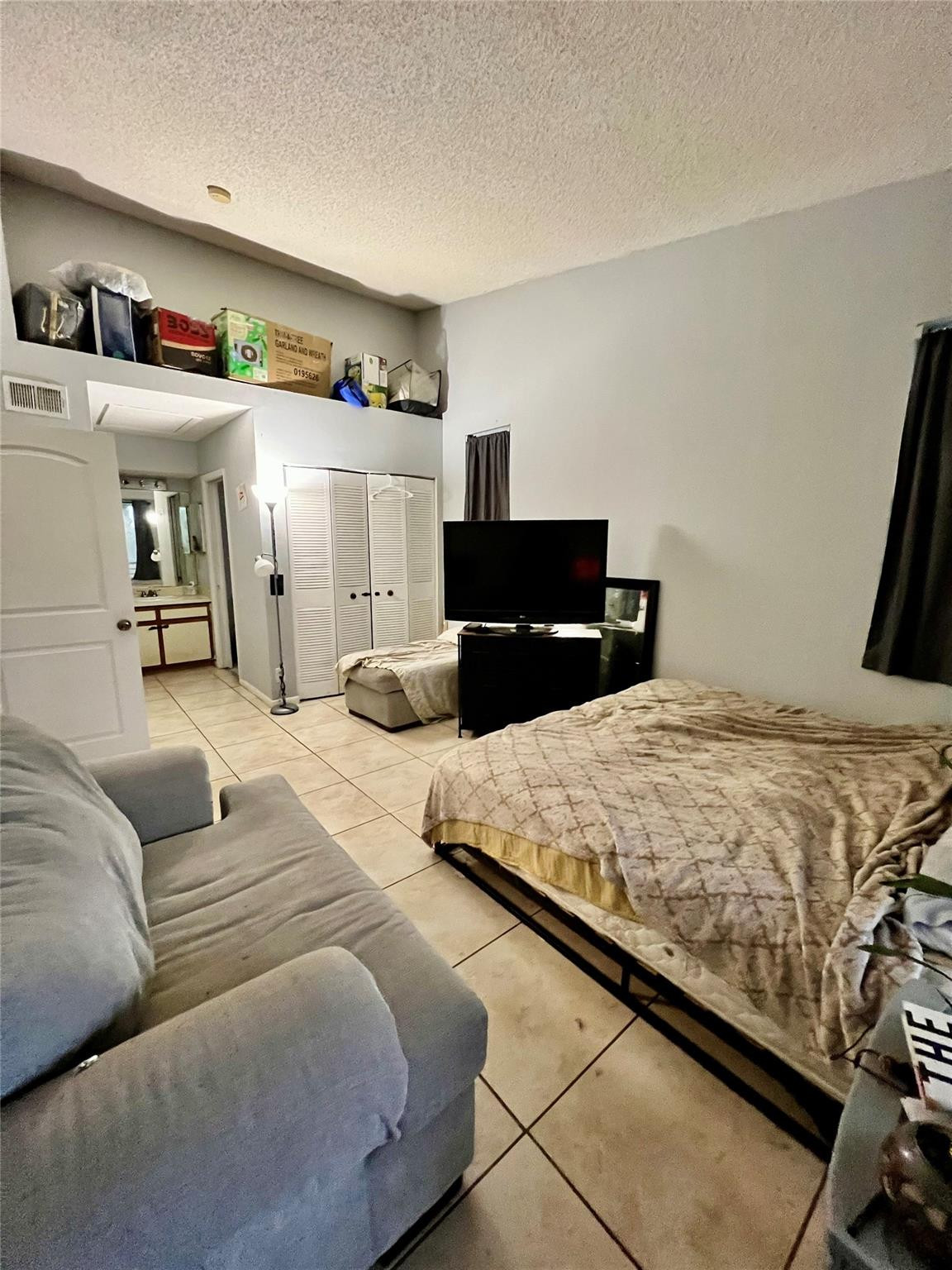 COCO PARC CONDOMINIUMS - Residential