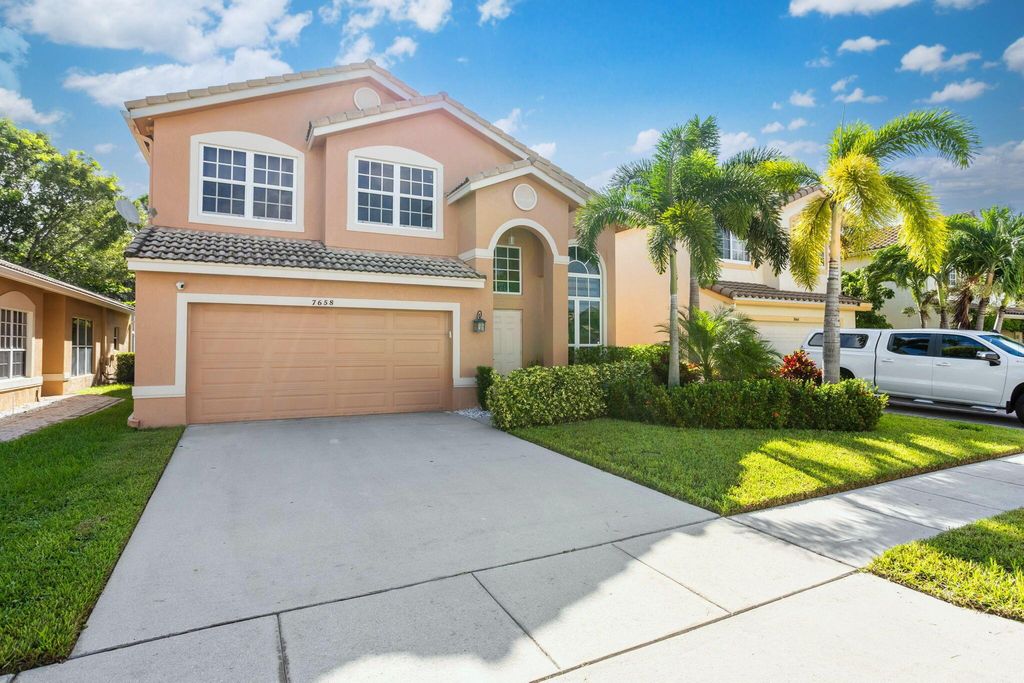 Photo of 7658 Colony Palm Drive, Boynton Beach, FL 33436 (MLS # R11125234)