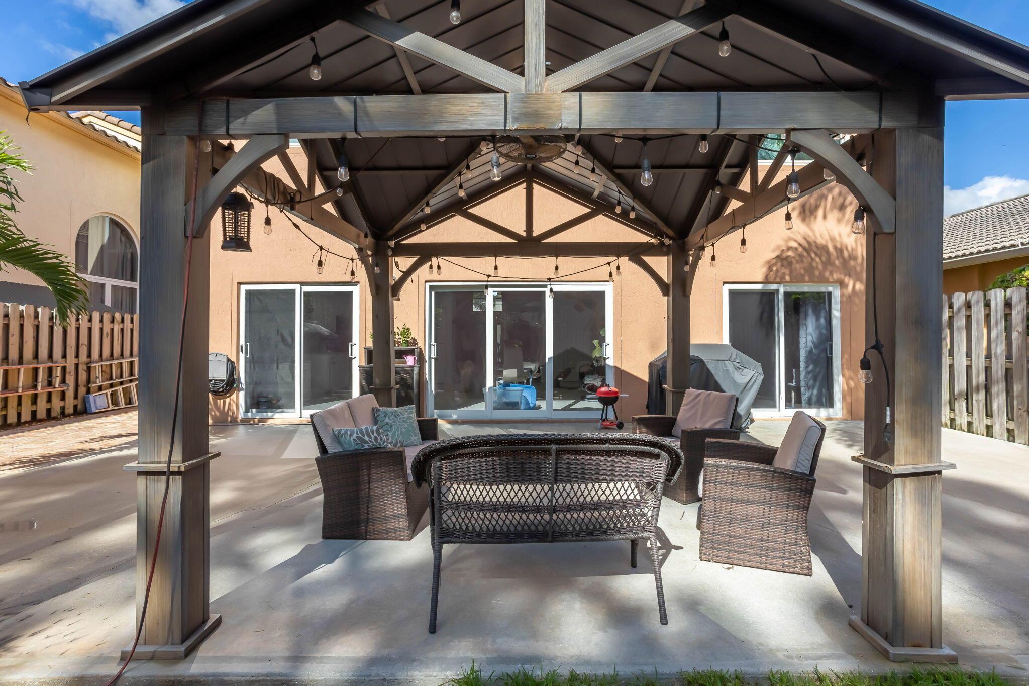 COLONY AT BOYNTON BEACH - Residential