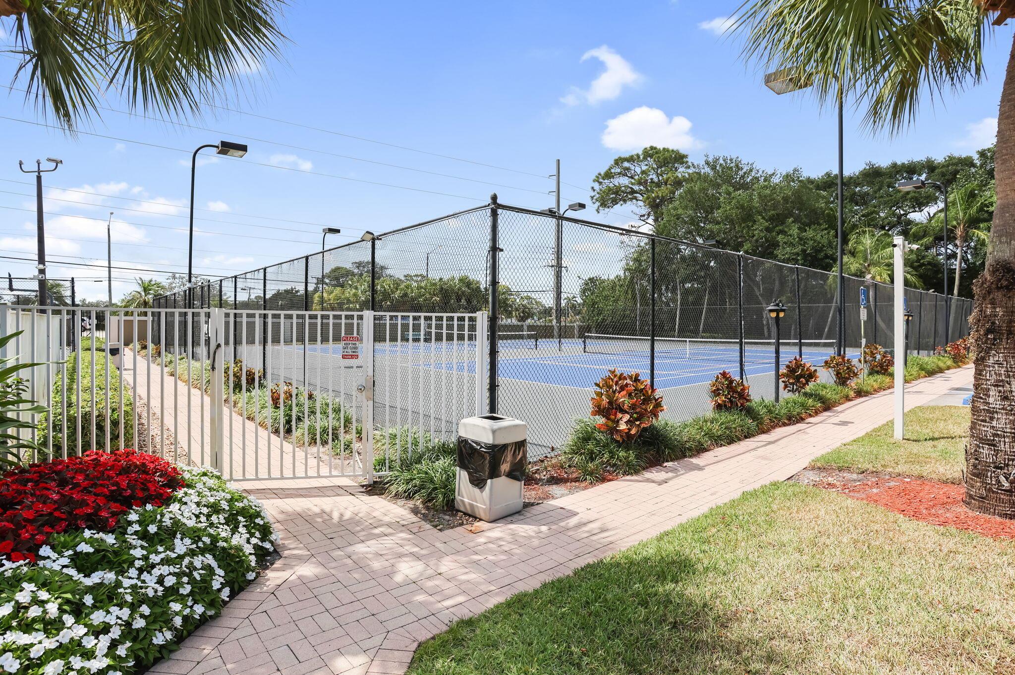 COLONY AT BOYNTON BEACH - Residential