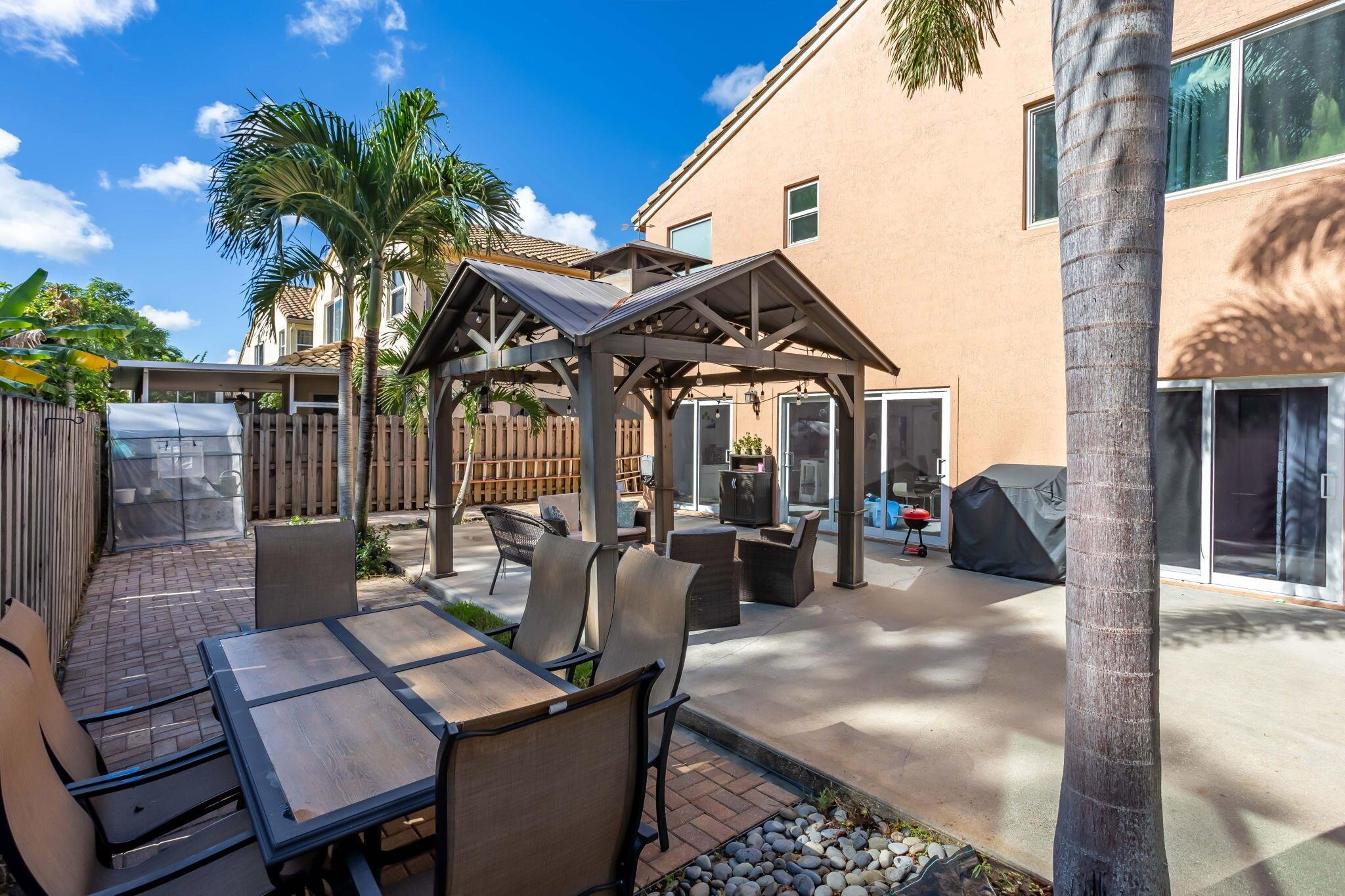 COLONY AT BOYNTON BEACH - Residential