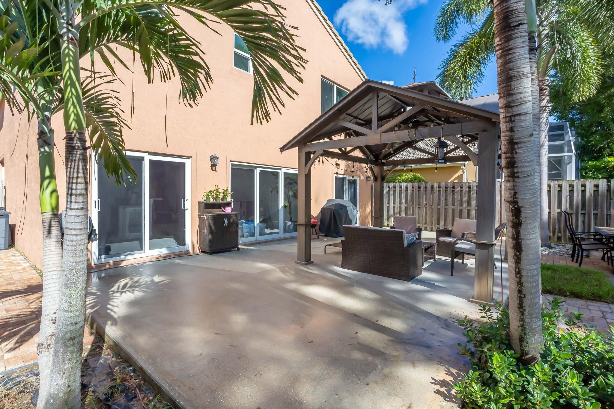 COLONY AT BOYNTON BEACH - Residential