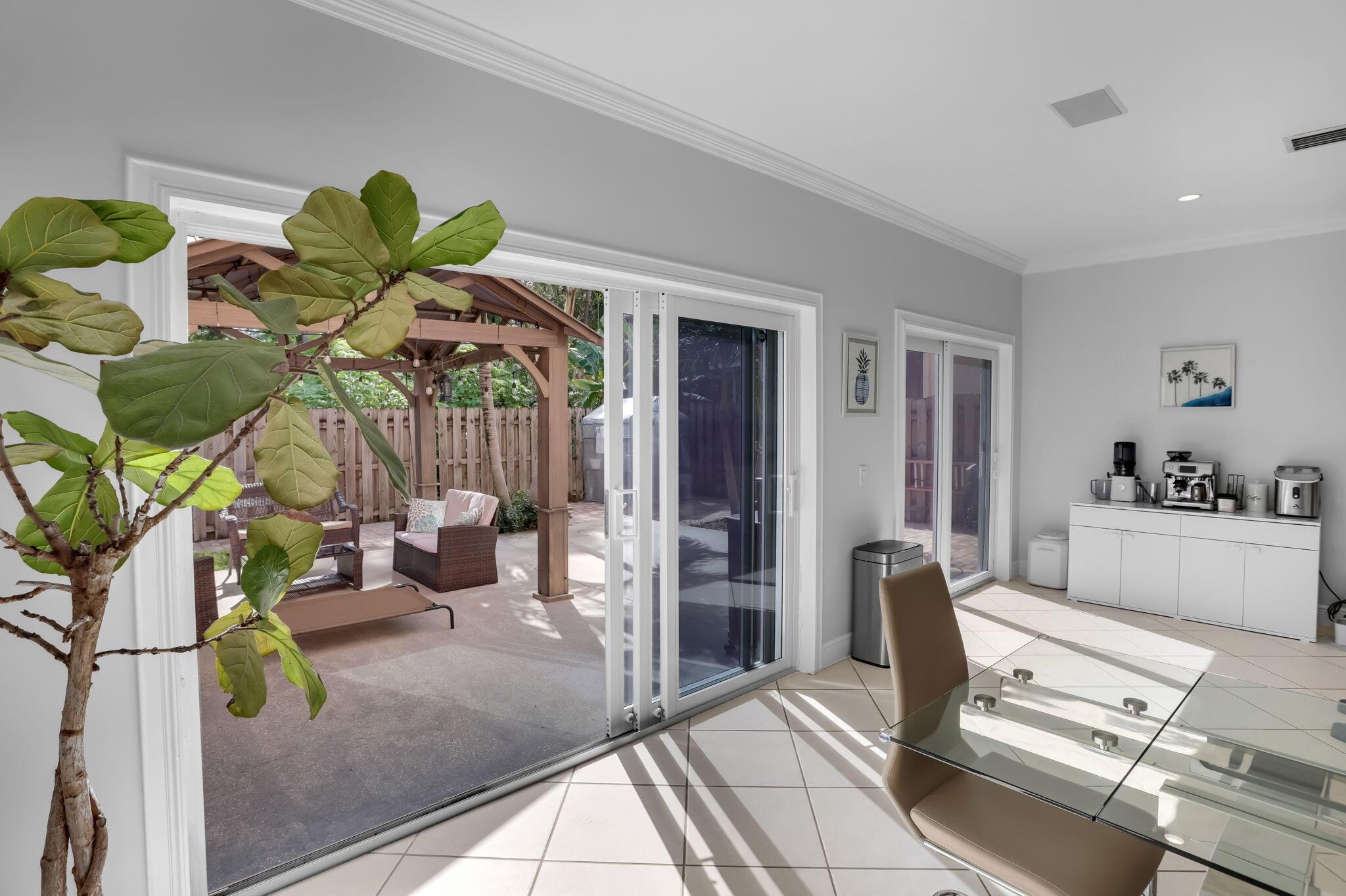 COLONY AT BOYNTON BEACH - Residential