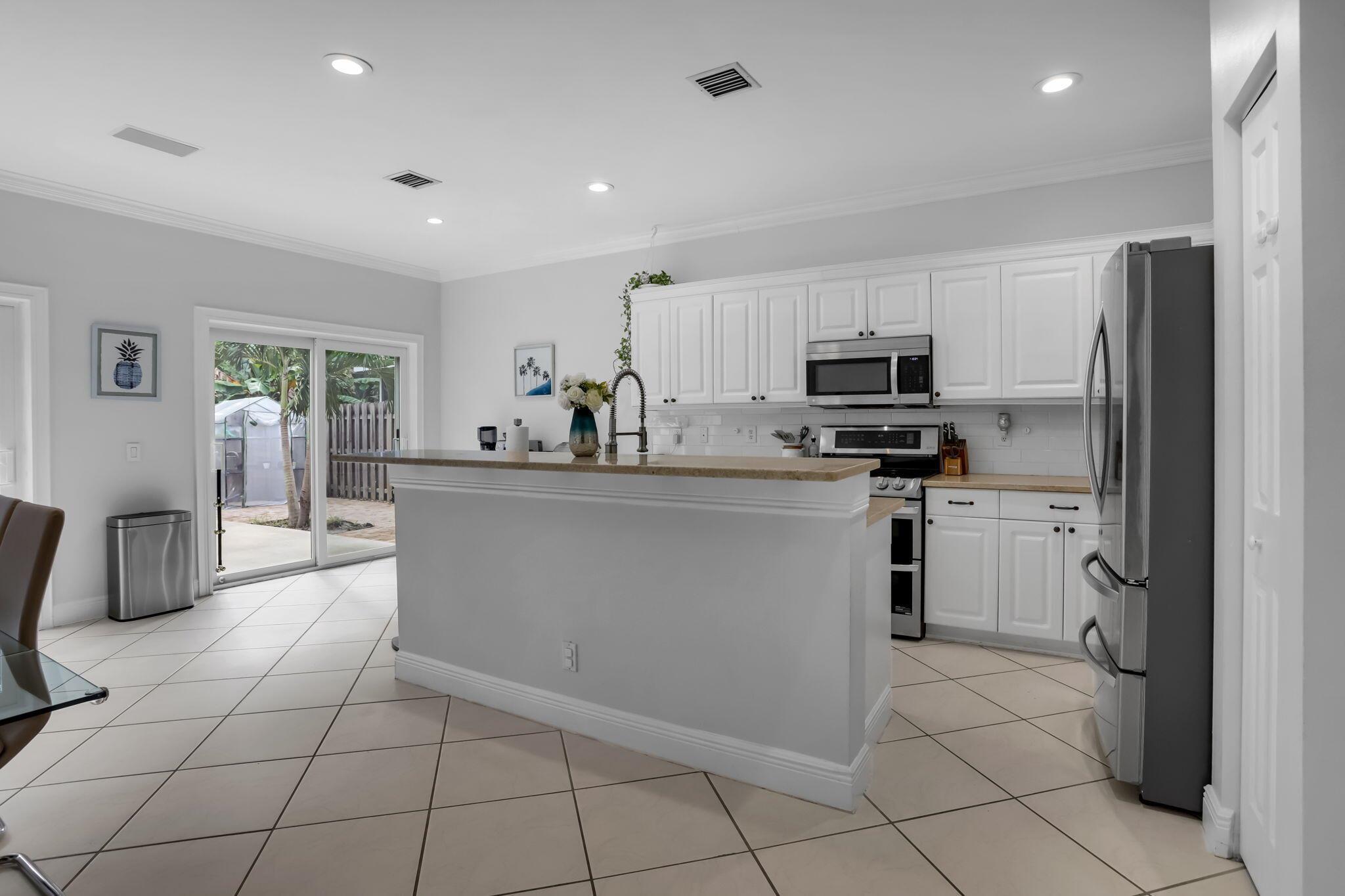 COLONY AT BOYNTON BEACH - Residential