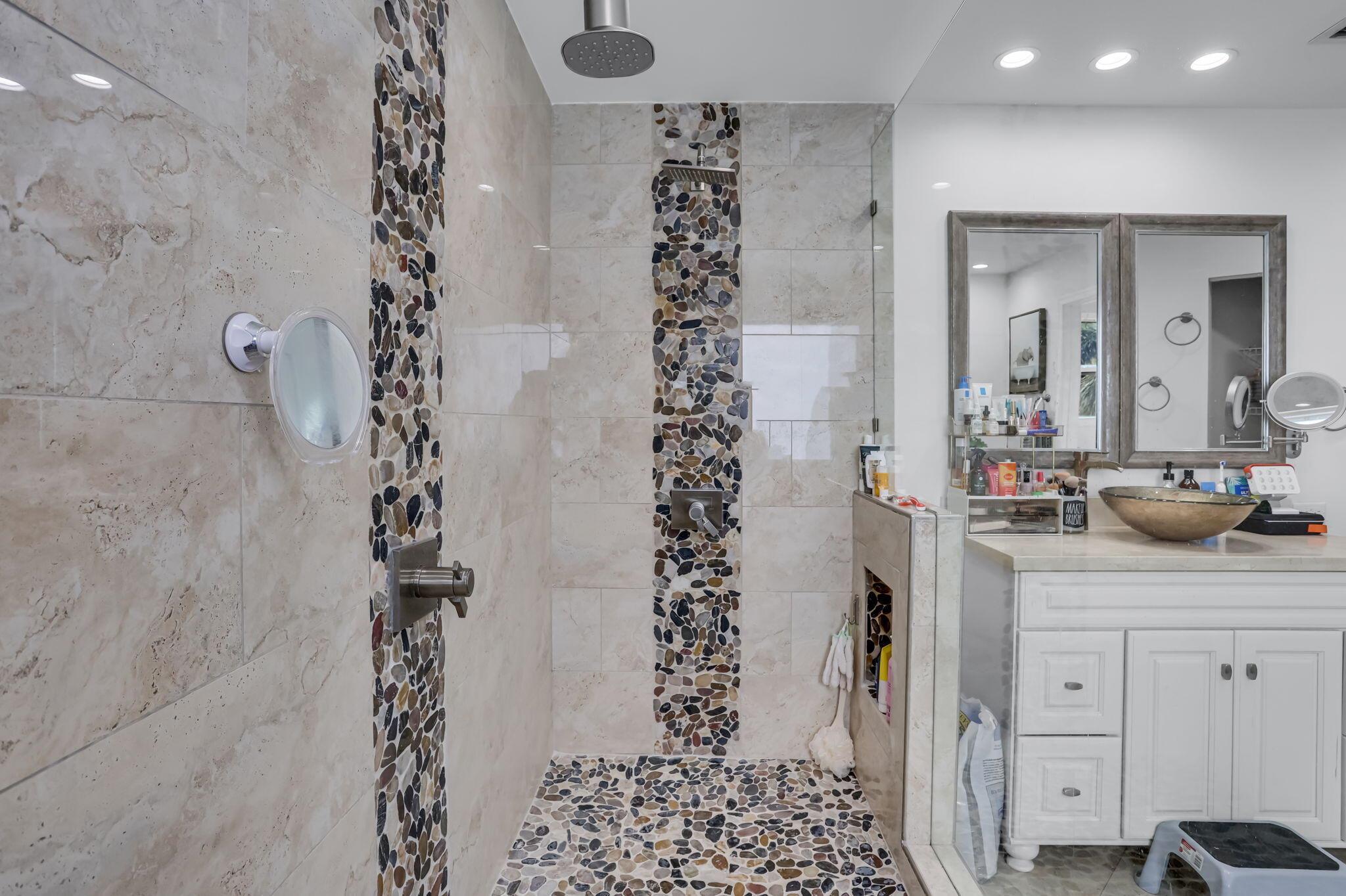 COLONY AT BOYNTON BEACH - Residential